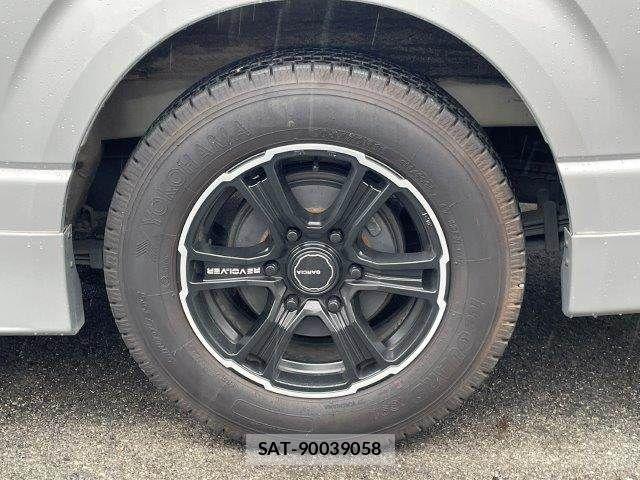 Toyota HIACE VAN 2020-12 8832128-28