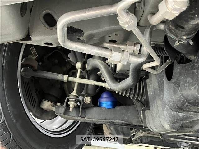 Toyota HIACE VAN 2024-03 8832114-23
