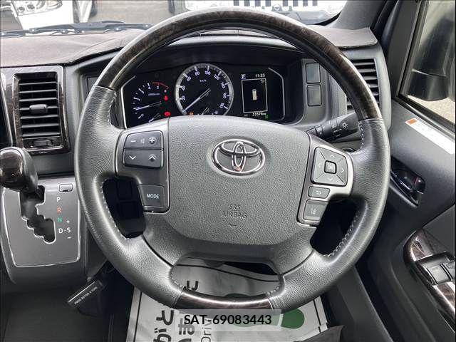 Toyota HIACE VAN 2021-07 8832115-17