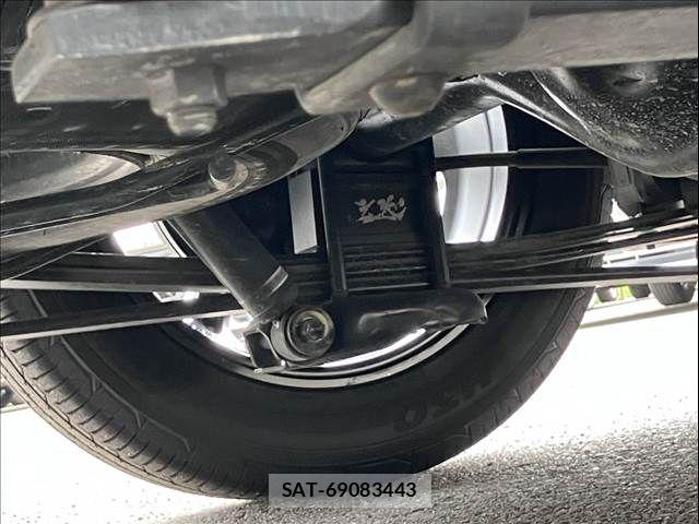 Toyota HIACE VAN 2021-07 8832115-22