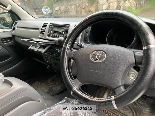 Toyota HIACE VAN 2004-09 8850923-10