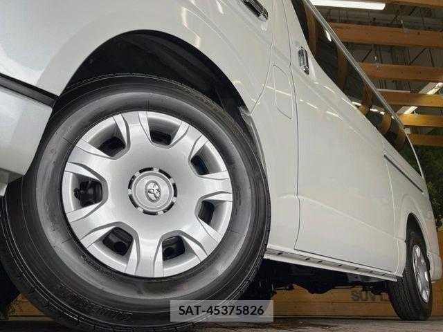 Toyota HIACE VAN 2026-08 8850906-12
