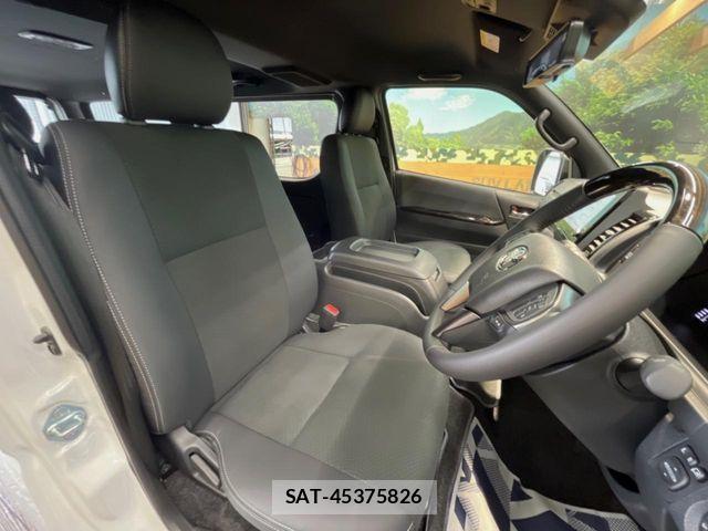 Toyota HIACE VAN 2026-08 8850906-7