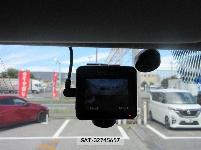 Toyota HIACE VAN 2014-03 8850916-14
