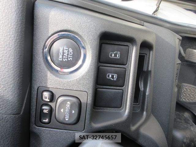 Toyota HIACE VAN 2014-03 8850916-16