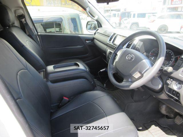 Toyota HIACE VAN 2014-03 8850916-7