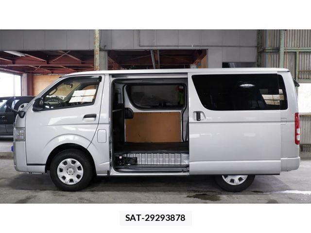 Toyota HIACE VAN 2018-04 8850920-9