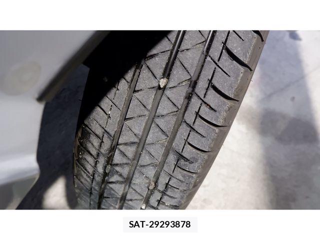 Toyota HIACE VAN 2018-04 8850920-14