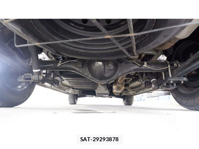 Toyota HIACE VAN 2018-04 8850920-18