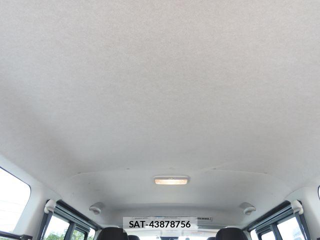 Toyota HIACE VAN 2021-08 8850908-12