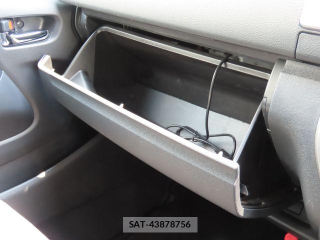 Toyota HIACE VAN 2021-08 8850908-22