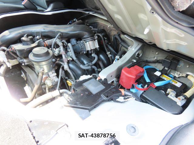 Toyota HIACE VAN 2021-08 8850908-3