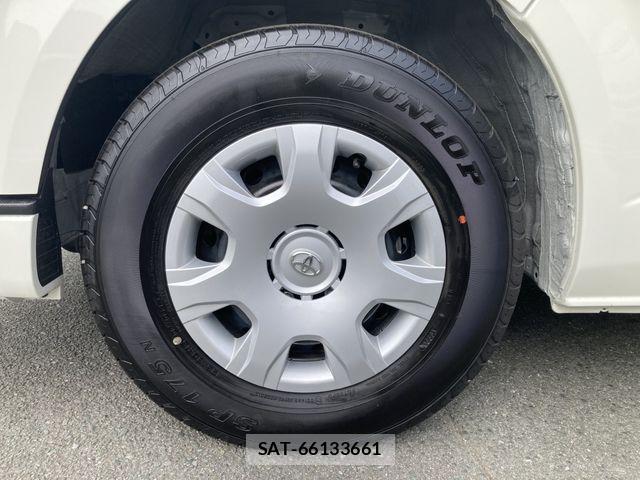 Toyota HIACE VAN 2026-01 8850905-9