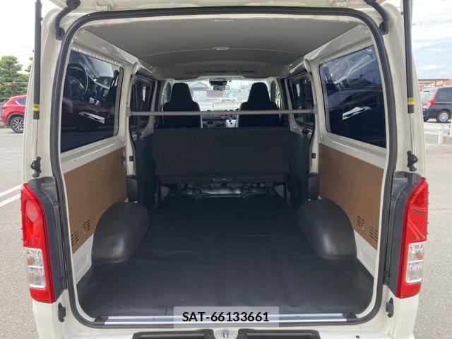 Toyota HIACE VAN 2026-01 8850905-11