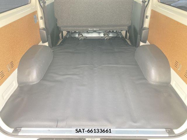 Toyota HIACE VAN 2026-01 8850905-12
