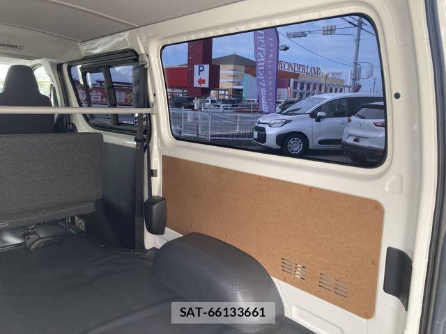 Toyota HIACE VAN 2026-01 8850905-15