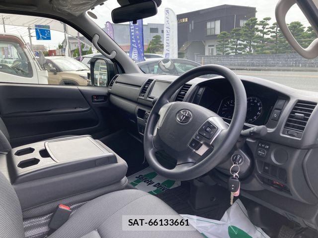 Toyota HIACE VAN 2026-01 8850905-1