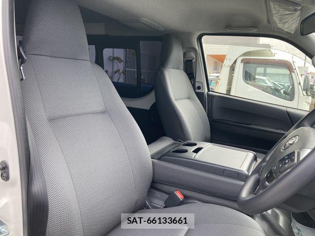 Toyota HIACE VAN 2026-01 8850905-20