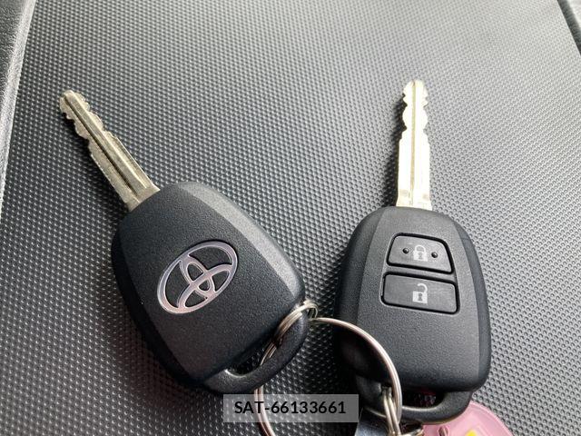 Toyota HIACE VAN 2026-01 8850905-29