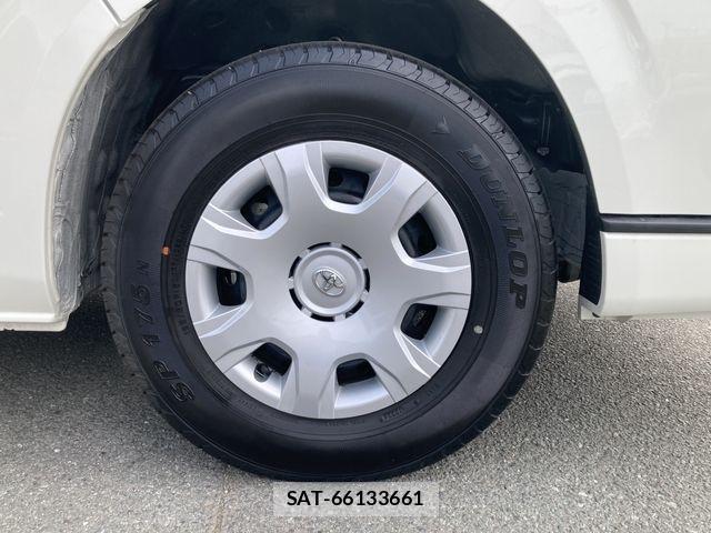 Toyota HIACE VAN 2026-01 8850905-6