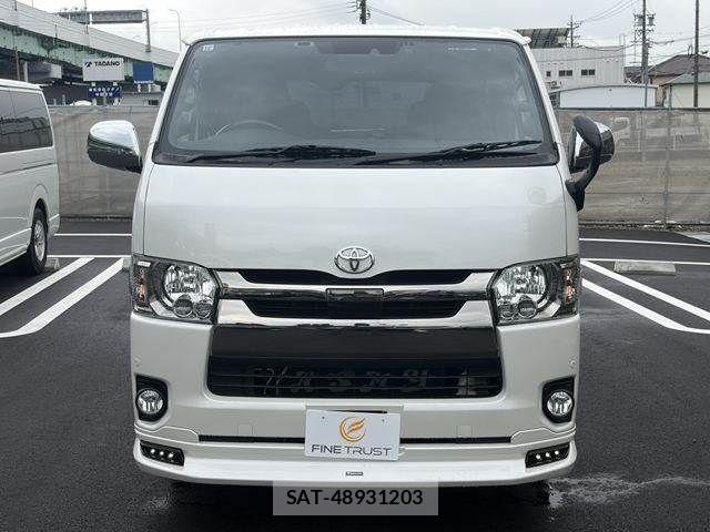Toyota HIACE VAN 2019-10 8850912-14