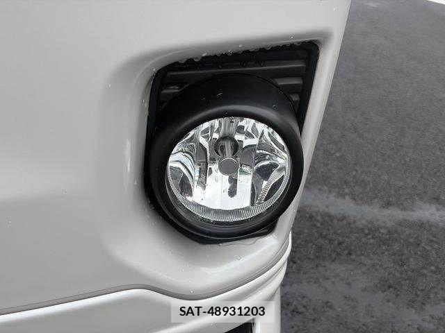 Toyota HIACE VAN 2019-10 8850912-24