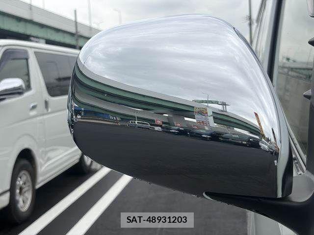 Toyota HIACE VAN 2019-10 8850912-25