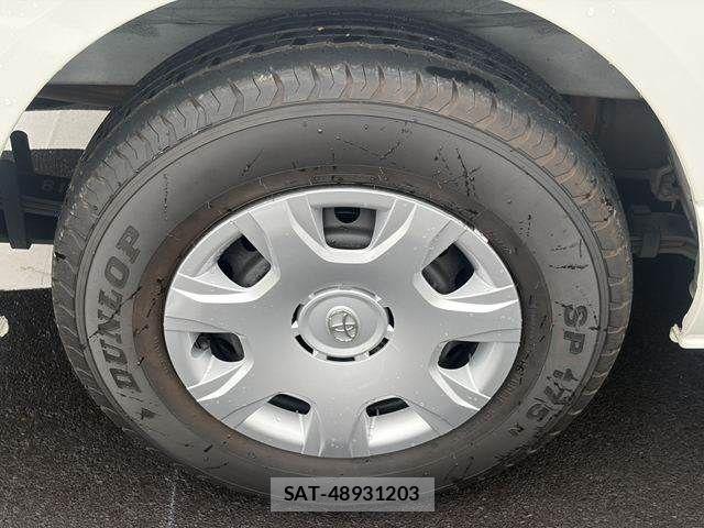 Toyota HIACE VAN 2019-10 8850912-27