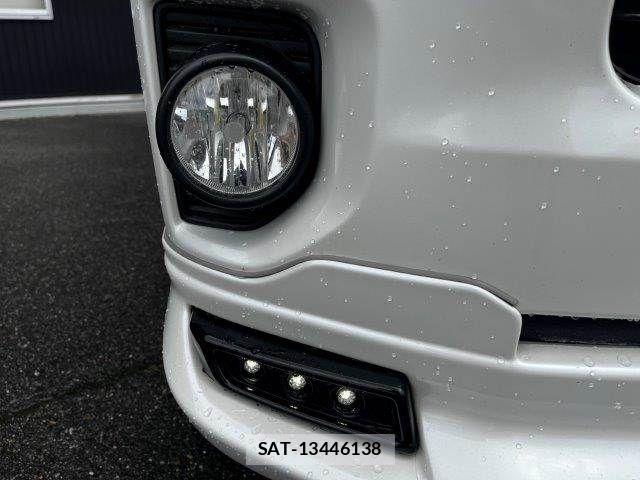 Toyota HIACE VAN 2022-01 8850922-11