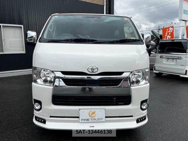 Toyota HIACE VAN 2022-01 8850922-13