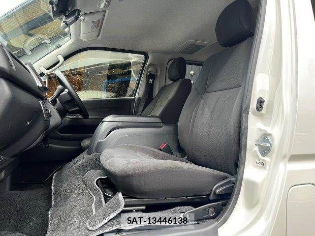 Toyota HIACE VAN 2022-01 8850922-28