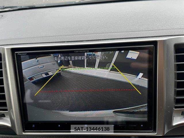 Toyota HIACE VAN 2022-01 8850922-4