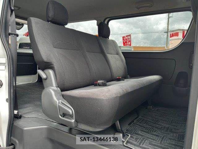 Toyota HIACE VAN 2022-01 8850922-7