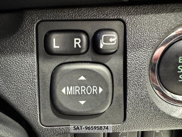 Toyota HIACE VAN 2014-06 8850924-14