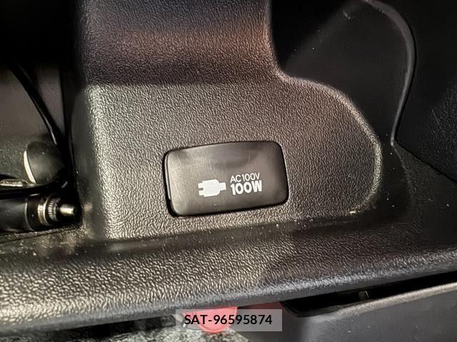 Toyota HIACE VAN 2014-06 8850924-23