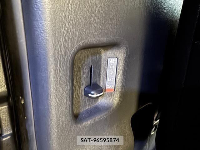 Toyota HIACE VAN 2014-06 8850924-24