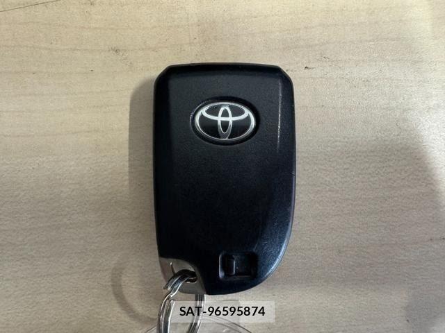 Toyota HIACE VAN 2014-06 8850924-28
