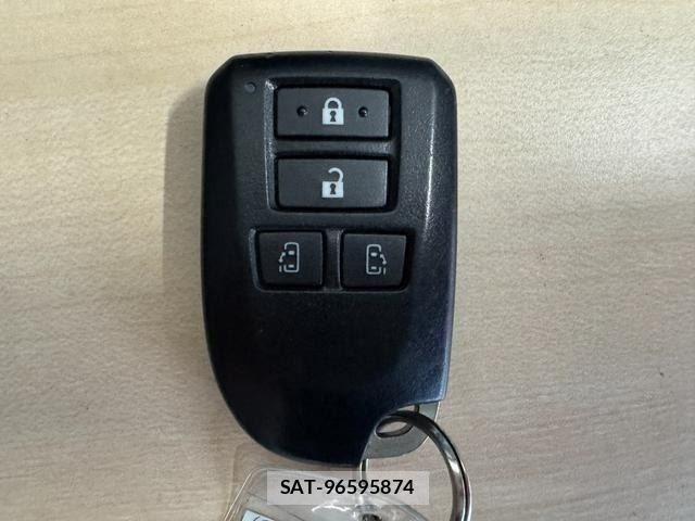 Toyota HIACE VAN 2014-06 8850924-29