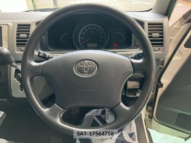 Toyota HIACE VAN 2013-02 8849903-16