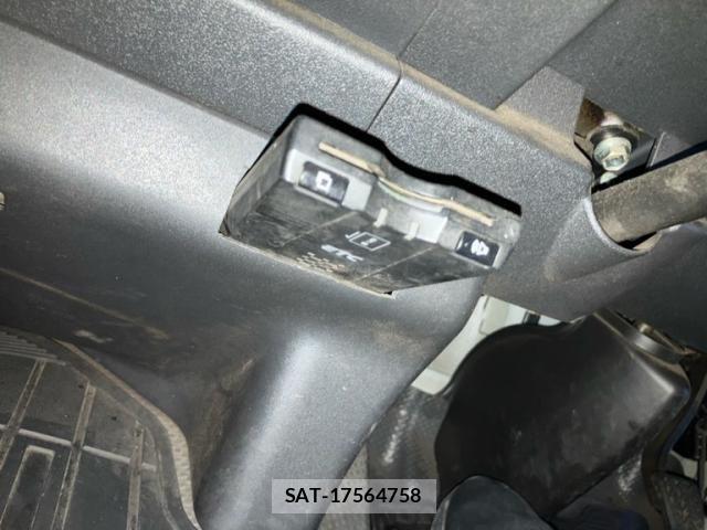 Toyota HIACE VAN 2013-02 8849903-21
