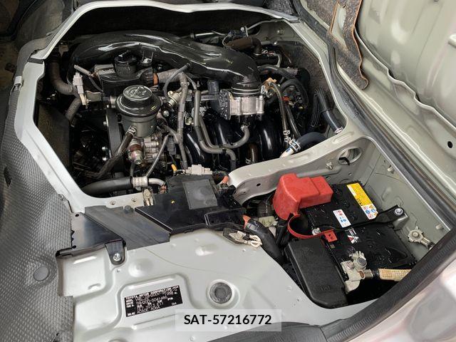 Toyota HIACE VAN 2019-09 8850925-8