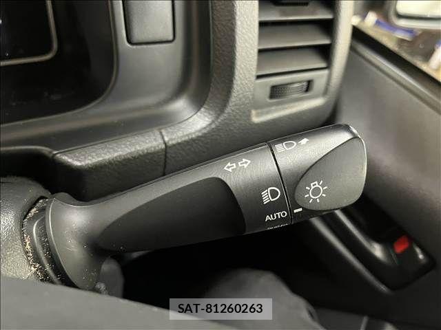 Toyota HIACE VAN 2022-05 8872297-15