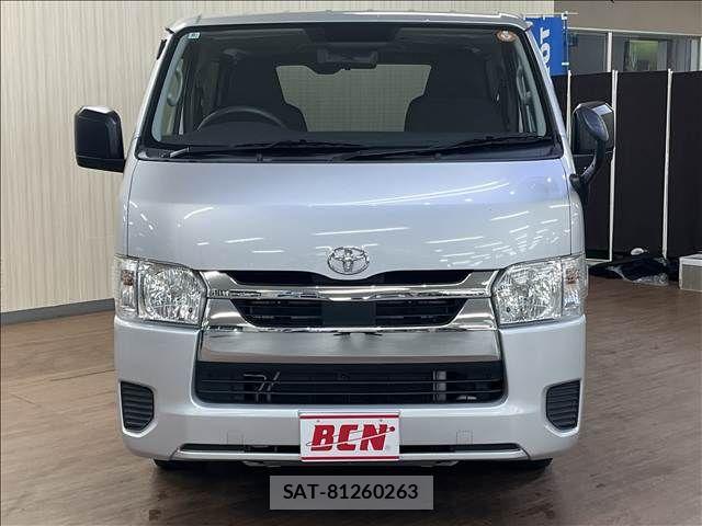 Toyota HIACE VAN 2022-05 8872297-1