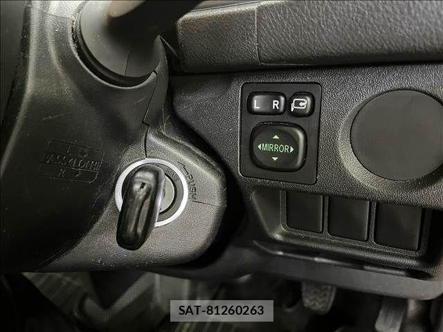 Toyota HIACE VAN 2022-05 8872297-19