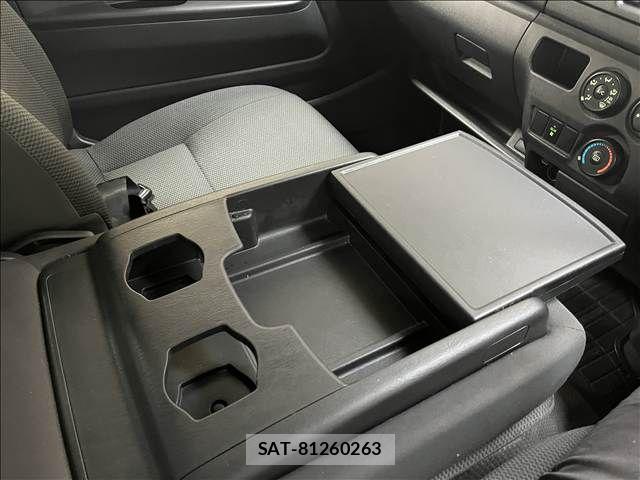 Toyota HIACE VAN 2022-05 8872297-20