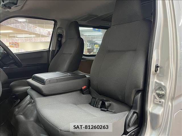 Toyota HIACE VAN 2022-05 8872297-27
