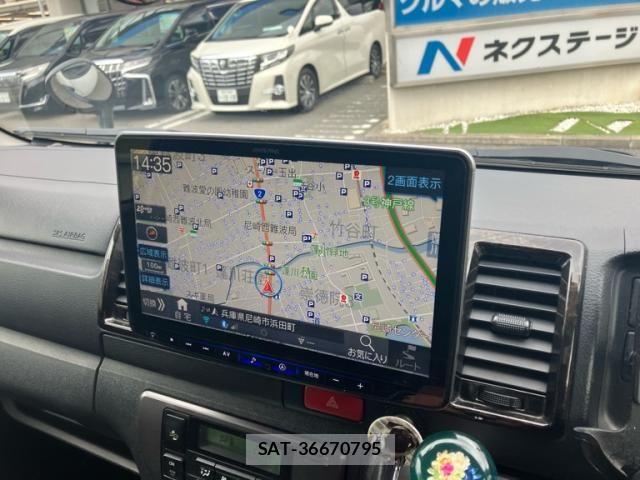 Toyota HIACE VAN 2018-04 8872301-14