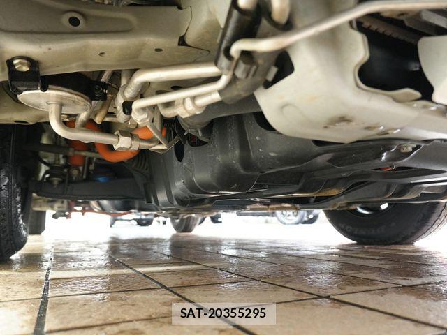 Toyota HIACE VAN 2023-06 8872287-13