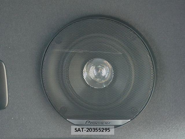 Toyota HIACE VAN 2023-06 8872287-17