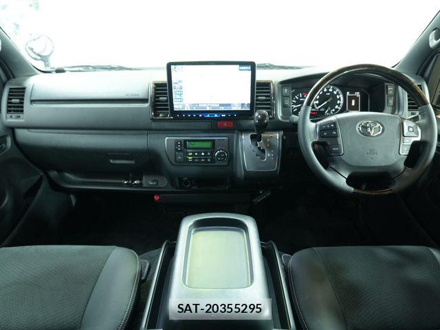 Toyota HIACE VAN 2023-06 8872287-1